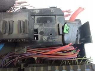 8364540 8364542 Блок предохранителей BMW 3 E46 Арт e11990287, вид 2