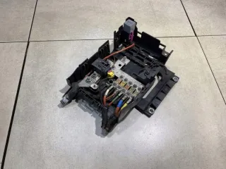 7L0937548C Блок предохранителей Audi Q7 4L Арт e11989879, вид 1