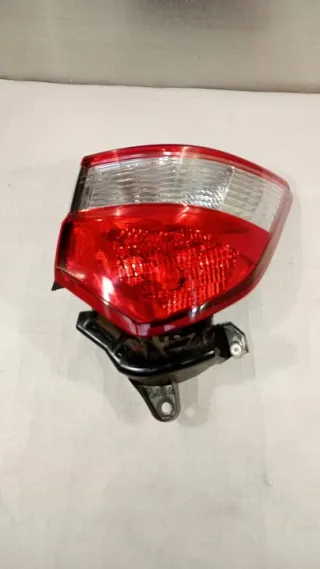 521550D220 Фонарь задний правый Toyota Yaris 3 Арт e11988970, вид 1
