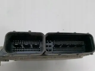 55205621 0281013593 Блок управления двигателем Opel Zafira B Арт e11980885, вид 3