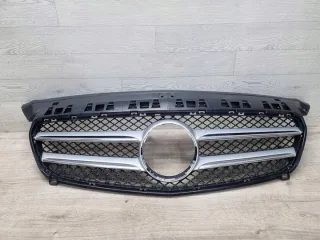 A1768880260 Решетка радиатора Mercedes A W176 Арт e11977325, вид 1