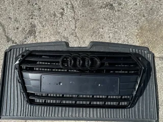 2015-2019 8W0853651 Решетка радиатора Audi A4 B9 Арт e11976319, вид 1