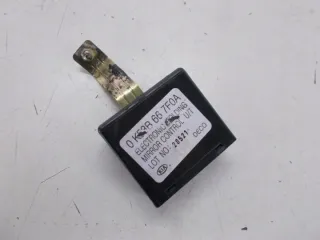 0K53B667F0A Блок комфорта Kia Carnival 1 Арт e11969597, вид 1