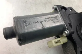 0130821938 Моторчик стеклоподъемника Ford Fiesta 5 Арт e11963112, вид 3