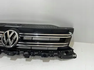 5N0853651 Решетка радиатора Volkswagen Tiguan 1 Арт e11952406, вид 3