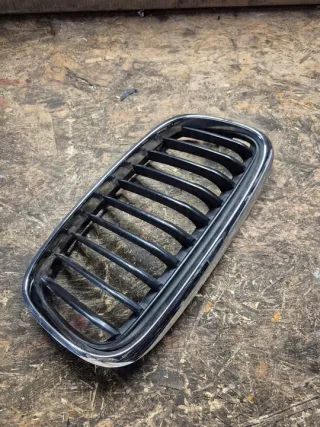 224059 22405910 Решетка радиатора BMW 3 E90/E91/E92/E93 Арт e11951532, вид 2