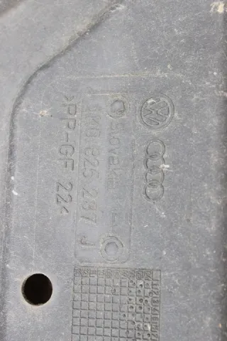 1K0825237J Декоративная крышка двигателя Audi A3 8P Арт e11950261, вид 3