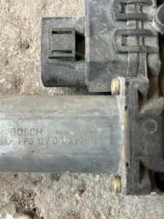 0130821785 Моторчик стеклоподъемника Audi A6 C5 (S6,RS6) Арт e11944700, вид 2