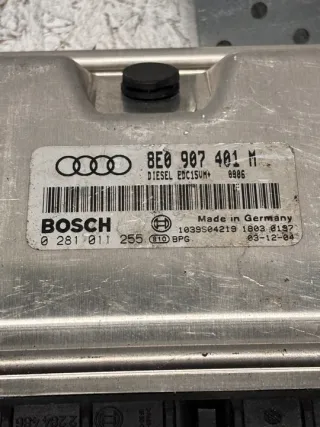 8E0907401M Блок управления двигателем Audi A6 C5 (S6,RS6) Арт e11924306, вид 3