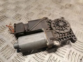 0130821698 Моторчик стеклоподъемника Mercedes A W168 Арт e11911891, вид 1
