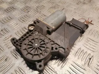 0130821698 Моторчик стеклоподъемника Mercedes A W168 Арт e11911891, вид 2