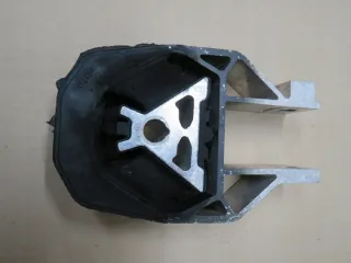 AV616P082AC Подушка крепления КПП Ford Kuga 2 Арт e11906842, вид 1
