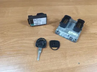 0261208177 55352933 Блок управления двигателем Opel Zafira A Арт e11893660, вид 1