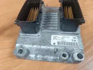 0261208177 55352933 Блок управления двигателем Opel Zafira A Арт e11893660, вид 3