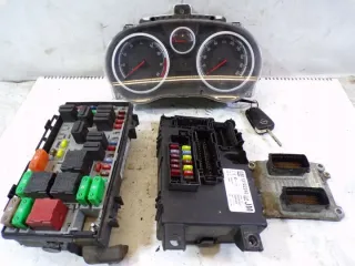 0261208940 Блок управления двигателем Opel Corsa D Арт e11893548, вид 1