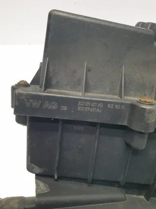 3C0129607AD Корпус воздушного фильтра Volkswagen Passat B6 Арт e11885193, вид 7
