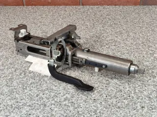 6891198 Рулевая колонка BMW 2 U06 Арт e11879708, вид 1