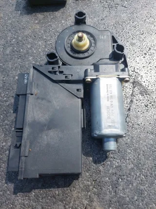 8E1959801B Моторчик стеклоподъемника Audi A4 B6 Арт e11878556, вид 3