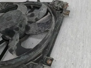 1K0121207J Вентилятор радиатора Volkswagen Golf 5 Арт e11866942, вид 3