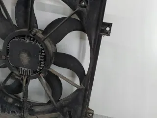 1K0121207J Вентилятор радиатора Volkswagen Golf 5 Арт e11866942, вид 5