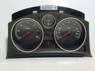 13267536 Щиток приборов (приборная панель) Opel Astra H Арт e11860615, вид 1