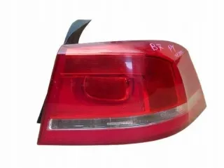 2011-2014 3AE945096F Фонарь задний правый Volkswagen Passat B7 Арт e11856034, вид 1