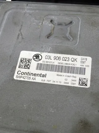 03L906023QK KM17472559612 Блок управления двигателем Skoda Rapid Арт e11851518, вид 3