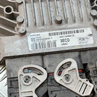 8V21-12A650-CD Блок управления двигателем Ford Fiesta 5 Арт e11850097, вид 2