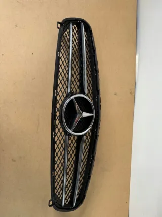 A1768880260 A1768880411 Решетка радиатора Mercedes A W176 Арт e11847874, вид 5