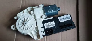 807310002R 0130822330 Моторчик стеклоподъемника Renault Laguna 3 Арт e11838487, вид 1