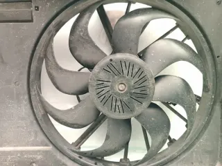 8V61-8C607-EB Вентилятор радиатора Ford Focus 3 Арт e11834768, вид 6