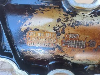 077103131E Декоративная крышка двигателя Audi A8 D3 (S8) Арт e11828858, вид 2