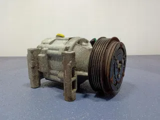 51747318 Компрессор кондиционера Ford KA 2 Арт e11823921, вид 1