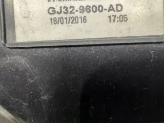 GJ32-9600-AD Корпус воздушного фильтра Jaguar E-PACE Арт e11822178, вид 4