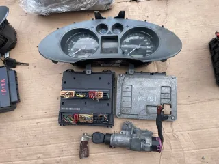 03E906023D Блок управления двигателем Seat Ibiza 4 Арт e11803743, вид 1