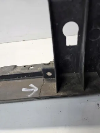 8P0805594C Передняя панель крепления облицовки (телевизор) Audi A3 8P Арт e11800604, вид 7