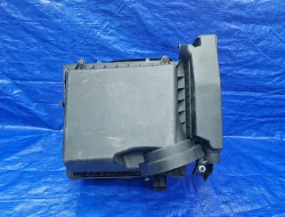 A6070900101 Корпус воздушного фильтра Mercedes A W176 Арт e11798758, вид 1
