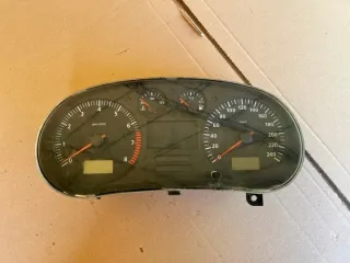 1999-2005 W01M0920802A Щиток приборов (приборная панель) Seat Leon 1 Арт e11796126, вид 1
