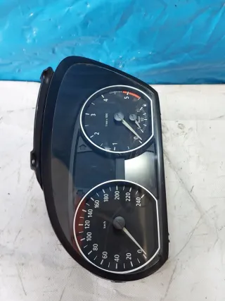 102495231 Щиток приборов (приборная панель) BMW 1 E81/E82/E87/E88 Арт e11791837, вид 9
