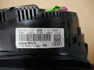 8E0920932A Щиток приборов (приборная панель) Audi A4 B7 Арт e11791350, вид 5