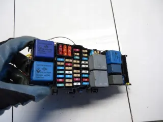 PDBX82 Блок предохранителей Renault Trafic 3 Арт e11780496, вид 3