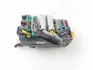 52575LM Блок предохранителей Honda CR-V 3 Арт e11779285, вид 1