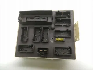 2M5T-14A073-AC Блок предохранителей Ford Focus 1 Арт e11779220, вид 4