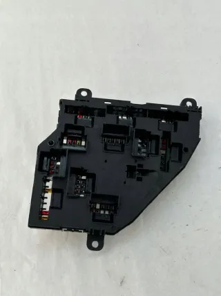 1670499 Блок предохранителей BMW 5 F10/F11/GT F07 Арт e11778855, вид 1