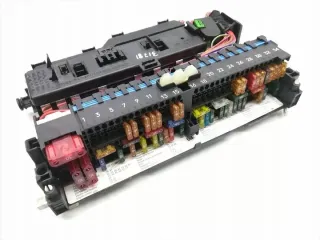 8387153 Блок предохранителей BMW 3 E46 Арт e11778797, вид 1