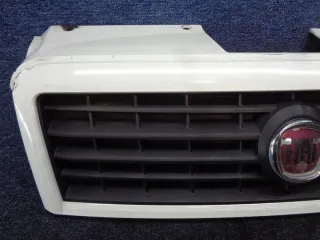735395576 Решетка радиатора Fiat Doblo 1 Арт e11776267, вид 2