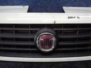 735395576 Решетка радиатора Fiat Doblo 1 Арт e11776267, вид 3