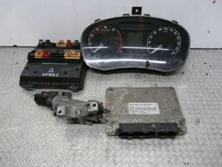 03E906023B Блок управления двигателем Skoda Fabia 2 Арт e11770724, вид 1