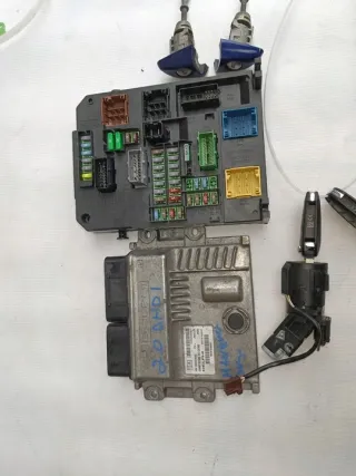 9804828580 9806687880 Блок управления двигателем Peugeot 308 2 Арт e11770535, вид 3