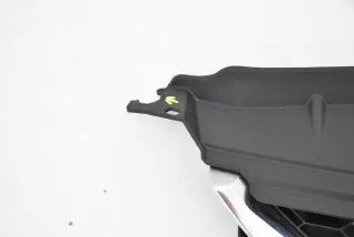 CE19-50712 Решетка радиатора Mazda 5 1 Арт e11753250, вид 3